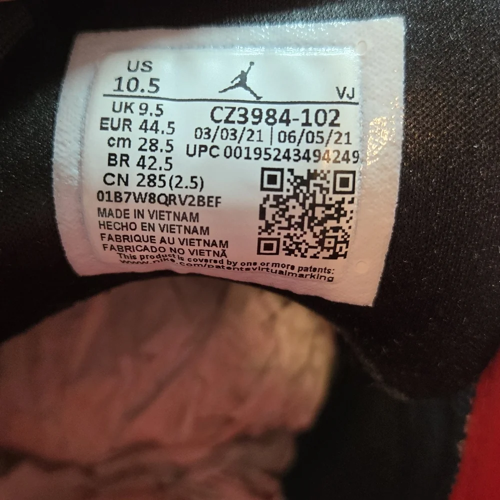 Jordan Air NFH White Chile Red Sneakers 10.5m